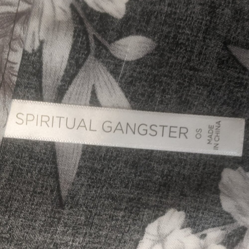 Spiritual Gangster *One Size Maya Kimono in Black Floral - Picture 10 of 16